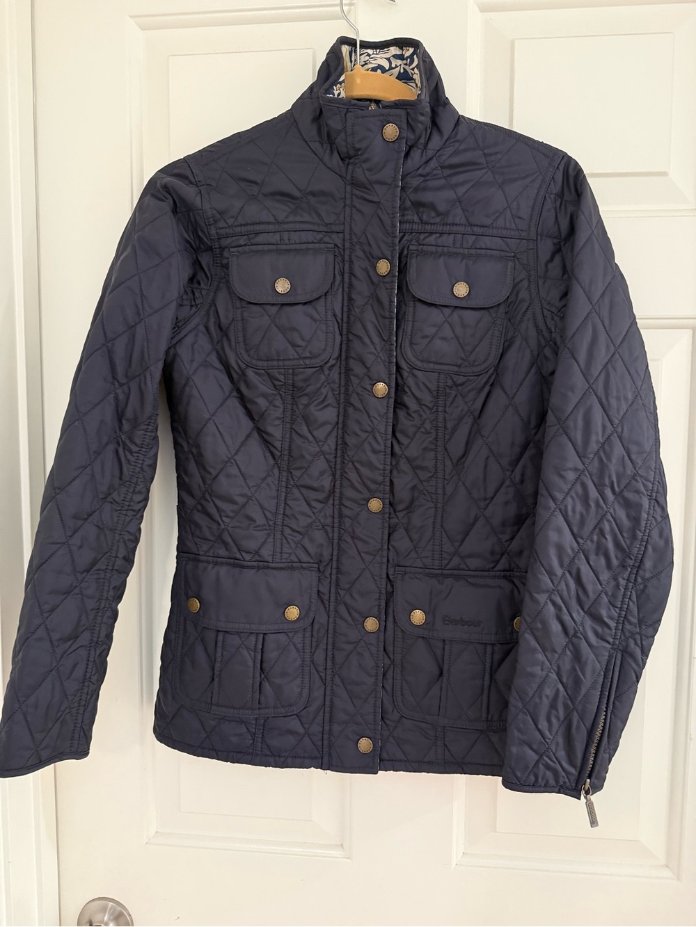 Barbour Manderston 4 pocket William Morris Navy quilted jacket. Size 4